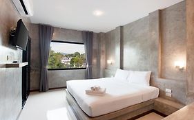 Ritsurin Boutique Hotel - โรงแรมริทสุริน บูติค